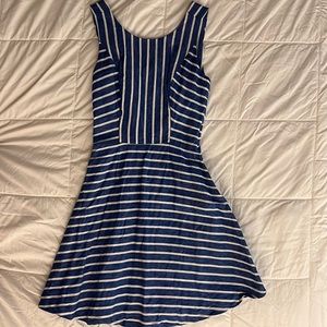 Vineyard vines dress
